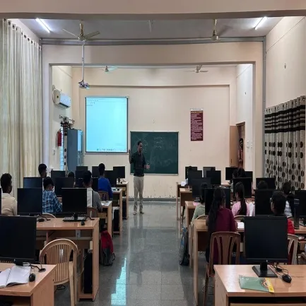Artificial Intelligence & Machine Learning — facilities photo 106