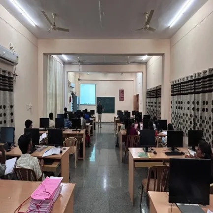 Artificial Intelligence & Machine Learning — facilities photo 114