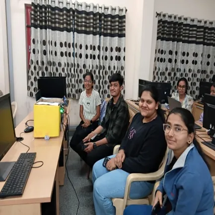 Artificial Intelligence & Machine Learning — facilities photo 214