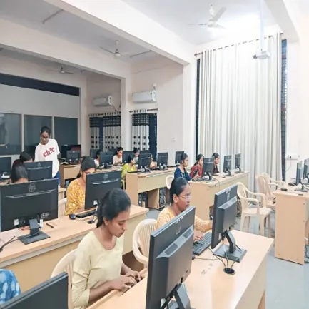 Artificial Intelligence & Machine Learning — facilities photo 218