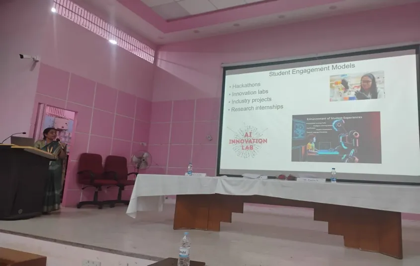 Artificial Intelligence & Machine Learning — facilities photo 11