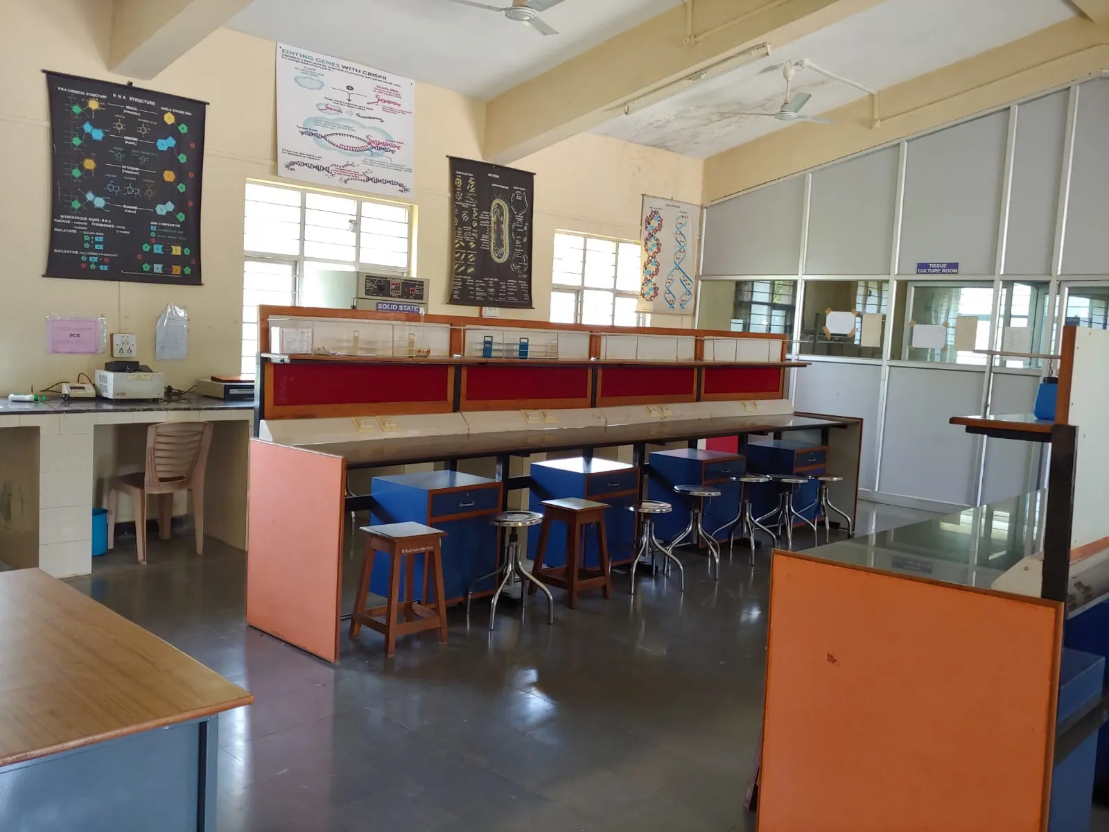 Laboratories & Instrumentation