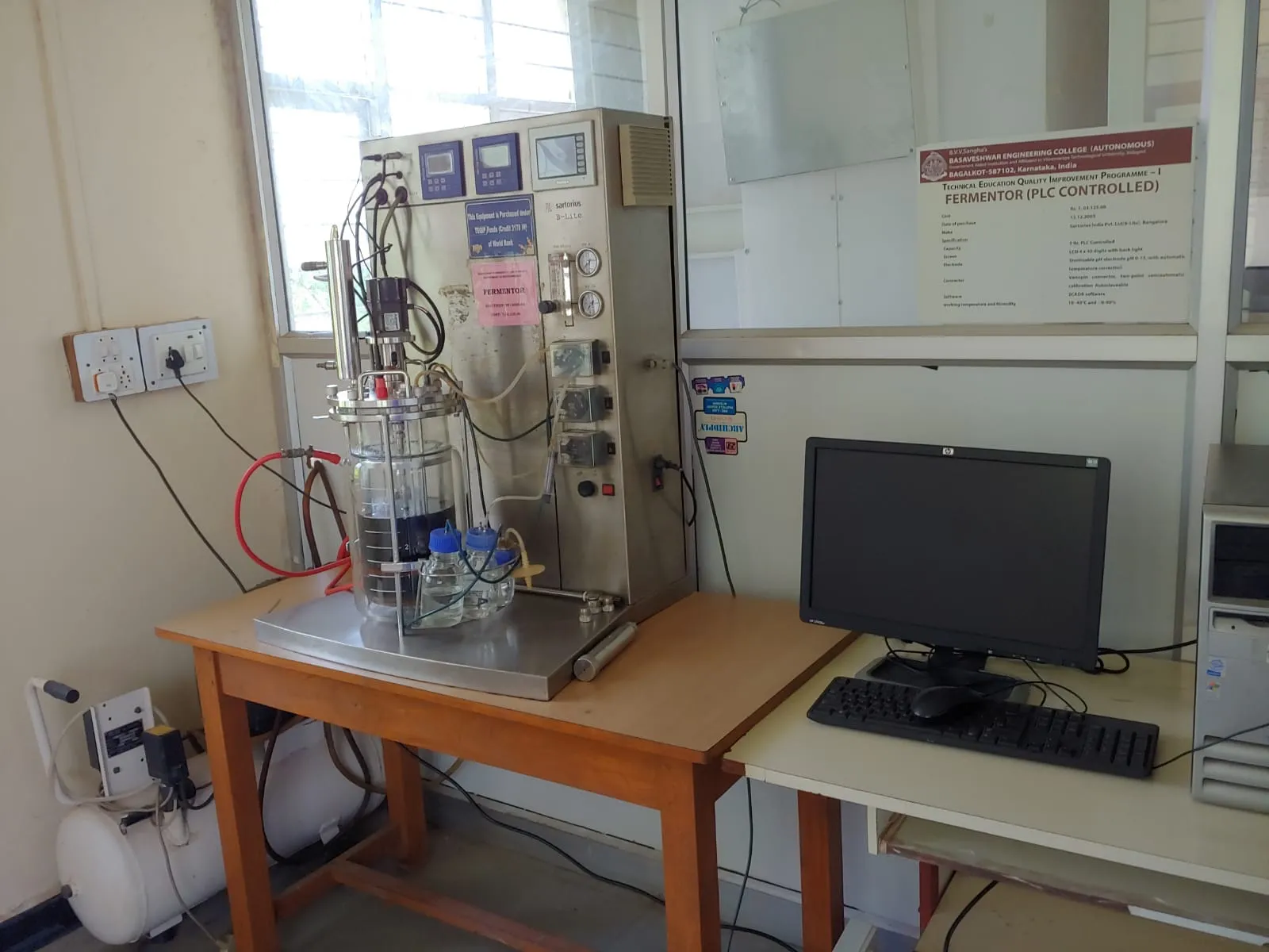 Laboratories & Instrumentation