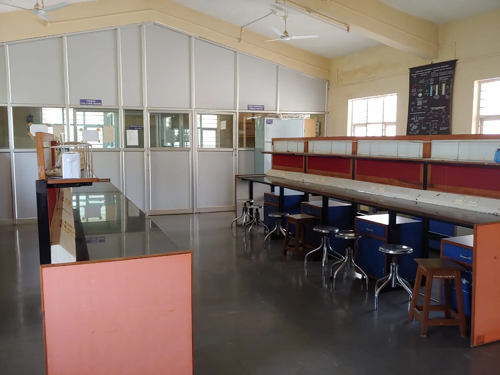 Laboratories & Instrumentation