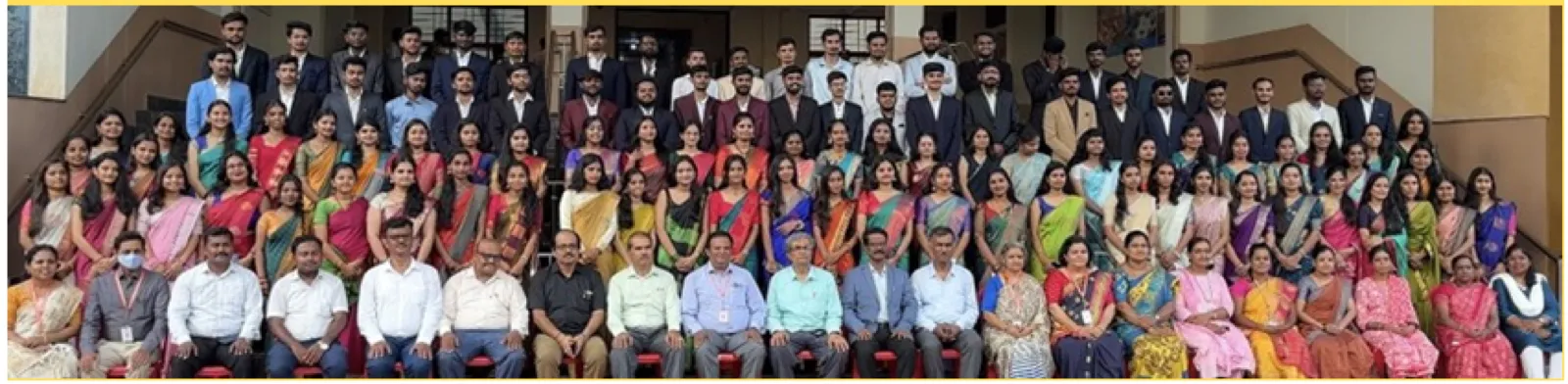 Farewell group photograph at Smruti 2026