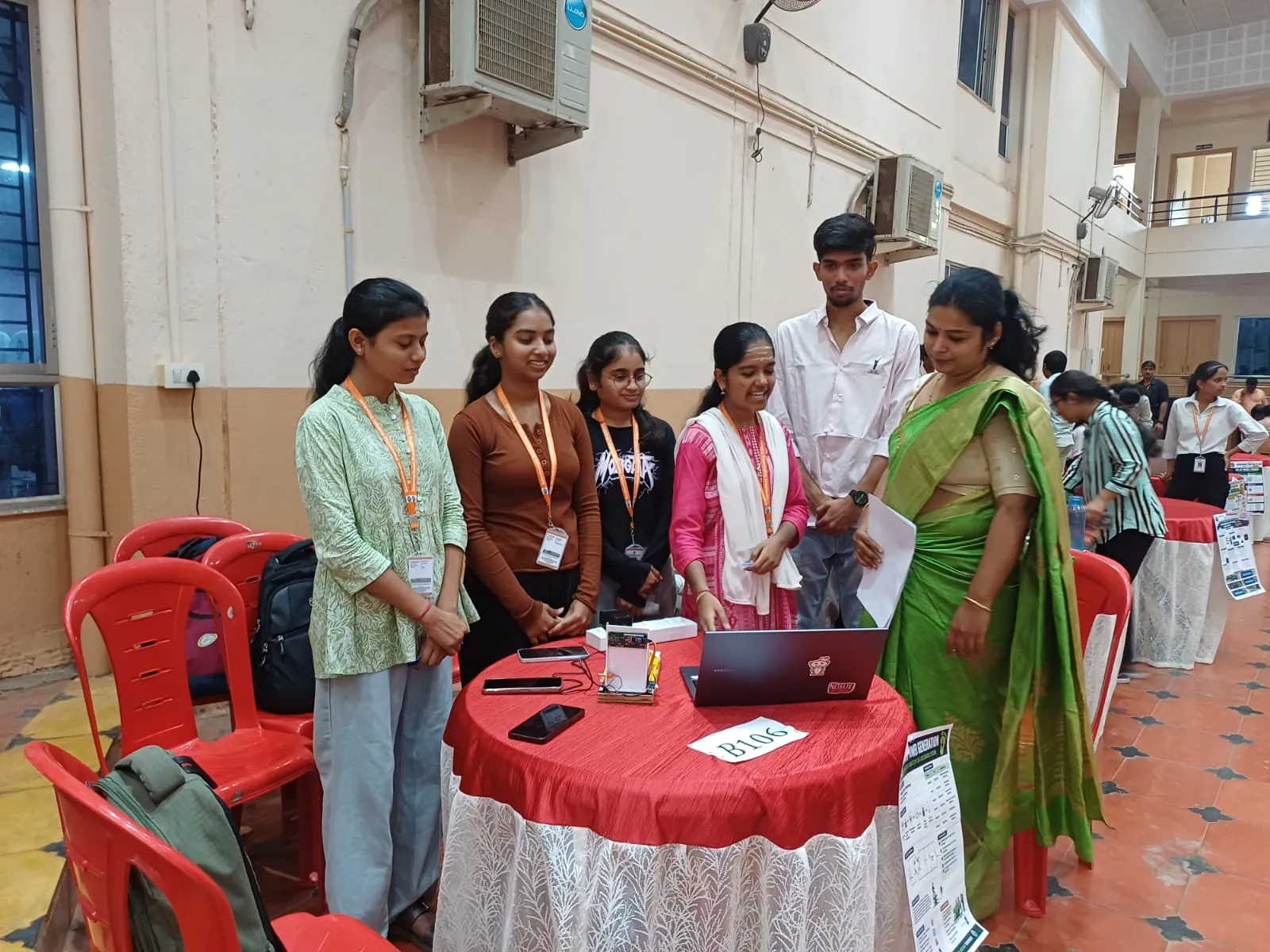 Information Science & Engineering — facilities photo 5