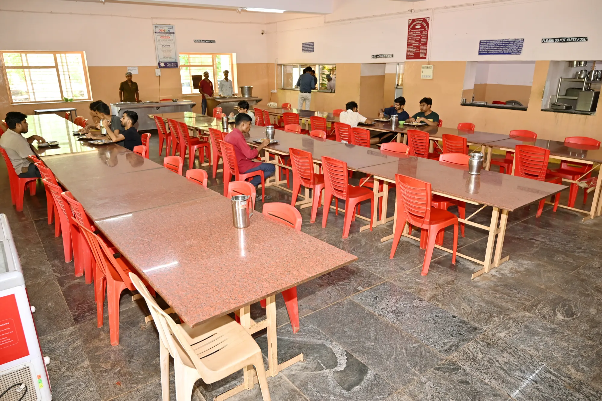 Mess & dining hall at Basaveshwar Engineering College hostels