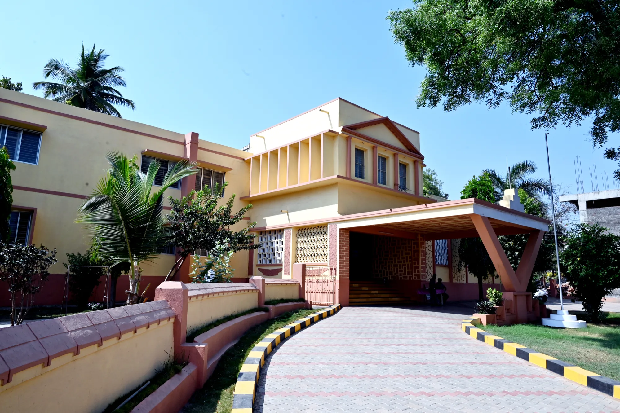 Sir M. Visvesavaraya Block boys hostel at Basaveshwar Engineering College